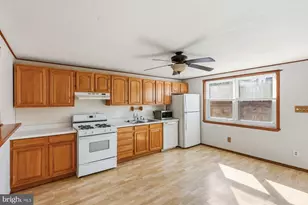 7820 St Bridget Ln, Baltimore, MD 21222 - Photo 9
