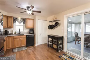 12124 Buttonwood Ln, Middle River, MD 21220 - Photo 9