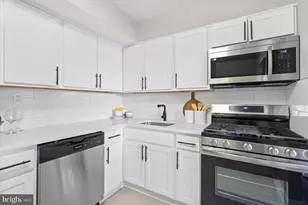 4 Longstream Ct, Baltimore, MD 21209 - Photo 15