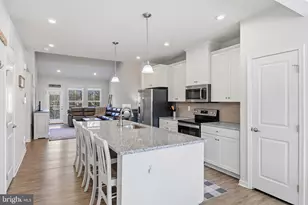 500 Turnstone Ct, Essex, MD 21221 - Photo 13