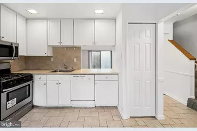 10 Pine Bark Court #10, Cockeysville, MD 21030 - Photo 5