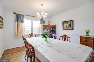 10113 Daventry Dr, Cockeysville, MD 21030 - Photo 11