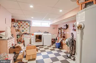 10113 Daventry Dr, Cockeysville, MD 21030 - Photo 41