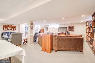 10113 Daventry Dr, Cockeysville, MD 21030 - Photo 39