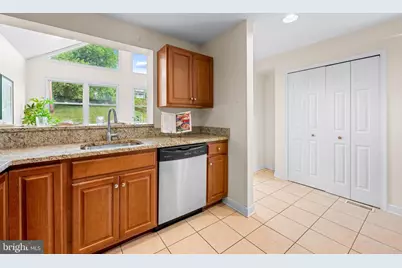6045 Falls Road, Baltimore, MD 21209 - Photo 9