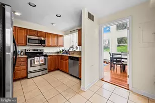 6045 Falls Rd, Baltimore, MD 21209 - Photo 9