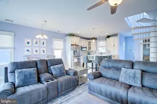 2811 Bay Dr, Sparrows Point, MD 21219 - Photo 5