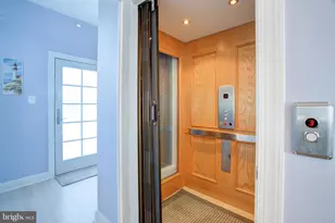 2811 Bay Dr, Sparrows Point, MD 21219 - Photo 17