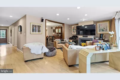 410 Old Crossing Drive, Baltimore, MD 21208 - Photo 5