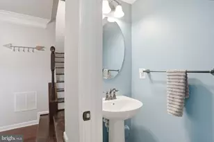 806 Foxleigh Wy, Middle River, MD 21220 - Photo 5