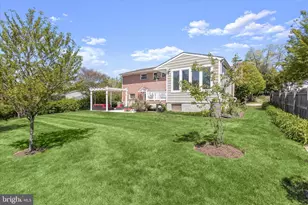 2005 Helmsby Rd, Catonsville, MD 21228 - Photo 39