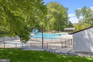 2005 Helmsby Rd, Catonsville, MD 21228 - Photo 45