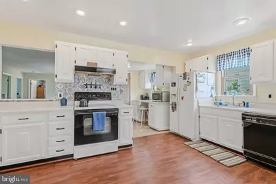 7316 Hughes Avenue, Baltimore, MD 21219 - Photo 9