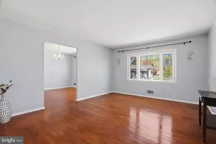 304 Northway Ct, Reisterstown, MD 21136 - Photo 7