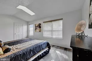 6681 Spring Mill Cir, Baltimore, MD 21207 - Photo 17