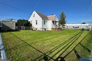 2725 North Point Rd, Dundalk, MD 21222 - Photo 3