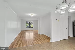 143 Bourbon Ct, Parkville, MD 21234 - Photo 5
