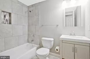 8 Randolph Springs Ct, Baltimore, MD 21228 - Photo 7