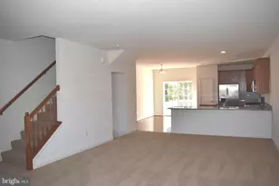 9421 Adelaide Ln, Owings Mills, MD 21117 - Photo 5