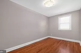 60 S Hawthorne Rd, Middle River, MD 21220 - Photo 7