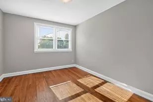 60 S Hawthorne Rd, Middle River, MD 21220 - Photo 9