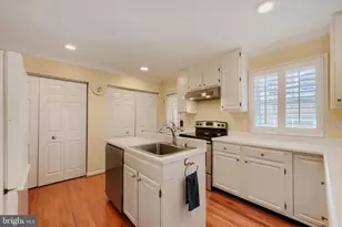 6928 N River Dr, Middle River, MD 21220 - Photo 9