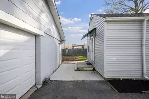 1812 Kitty Hawk Rd, Essex, MD 21221 - Photo 21