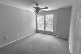 4409 Silverbrook Ln, Owings Mills, MD 21117 - Photo 13