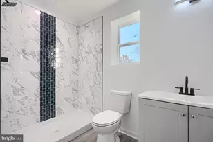 9 Avenal Rd, Baltimore, MD 21221 - Photo 27