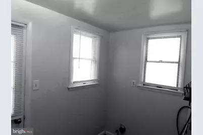 8220 Cornwall Road, Baltimore, MD 21222 - Photo 9