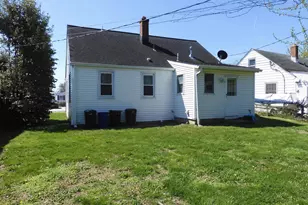 8220 Cornwall Rd, Baltimore, MD 21222 - Photo 3