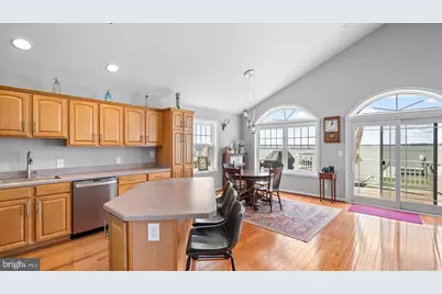9120 Hinton Avenue, Sparrows Point, MD 21219 - Photo 7