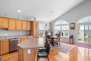 9120 Hinton Ave, Sparrows Point, MD 21219 - Photo 5