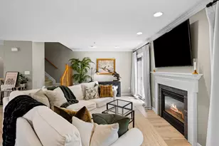 1 Winterberry Ct, Cockeysville, MD 21030 - Photo 7