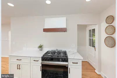 571 Woodbine Avenue, Baltimore, MD 21204 - Photo 5