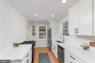 571 Woodbine Ave, Baltimore, MD 21204 - Photo 3