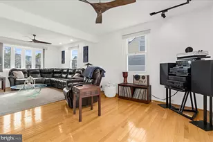 8209 Peach Orchard Rd, Baltimore, MD 21222 - Photo 11