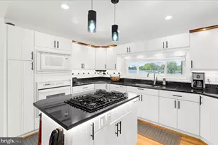 8209 Peach Orchard Rd, Baltimore, MD 21222 - Photo 19