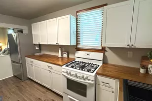 89 Wise Ave, Baltimore, MD 21222 - Photo 11