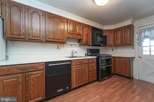 1107 Regina Dr, Baltimore, MD 21227 - Photo 7