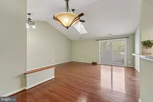 216 Long Cove Ln, Essex, MD 21221 - Photo 5