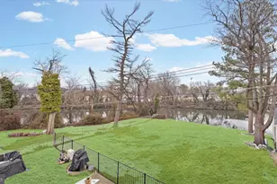 3145 Baybriar Rd, Dundalk, MD 21222 - Photo 11