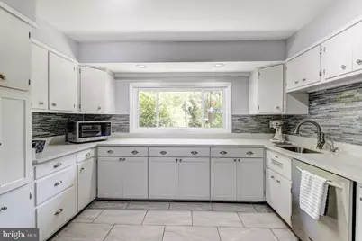 3915 Longmoor Circle, Phoenix, MD 21131 - Photo 19