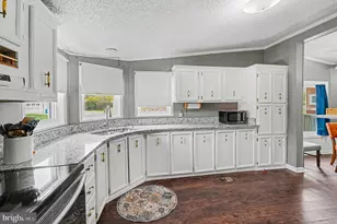 2 Raspberry Ct, Middle River, MD 21220 - Photo 3