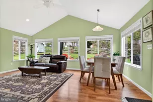 2143 Suburban Greens Dr, Lutherville Timonium, MD 21093 - Photo 23