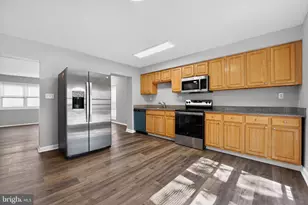 26 Maple Hollow Ct, Baltimore, MD 21234 - Photo 7