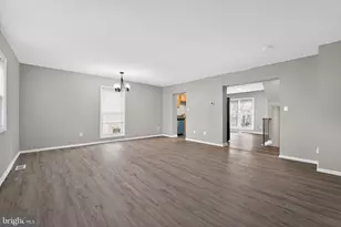 26 Maple Hollow Ct, Baltimore, MD 21234 - Photo 3