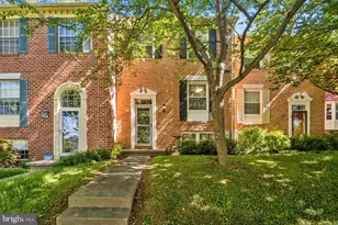 4 Silver Fox Ct, Cockeysville, MD 21030 - Photo 1