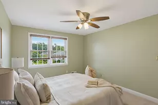 332 Small Ct, Baltimore, MD 21228 - Photo 15
