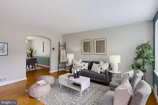 332 Small Ct, Baltimore, MD 21228 - Photo 3
